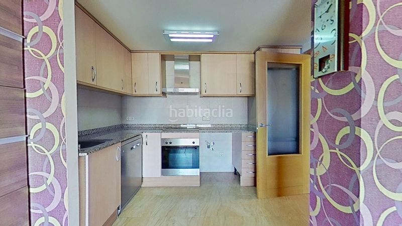 Foto a0ecdb00-92bd-4b79-9eb5-d11d55d09973. Dúplex amb calefacció aparcament a Deltebre
