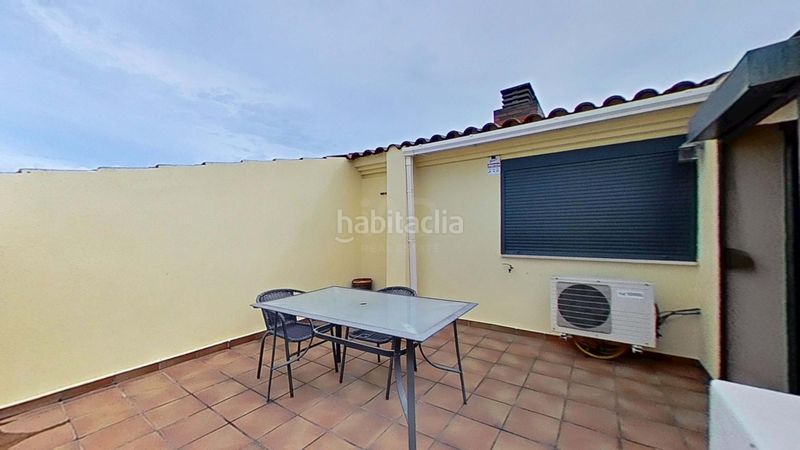 Foto fc6d2877-f6bf-4dfe-bffe-7ca076f78f6f. Dúplex amb calefacció aparcament a Deltebre