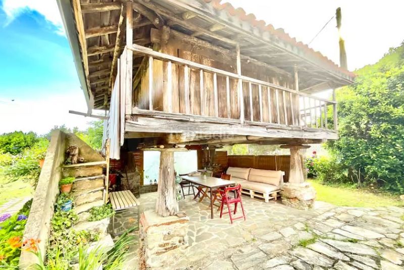 Foto a5c66106-7531-4c77-86e2-379fca68e467. Casa amb calefacció a Cudillero