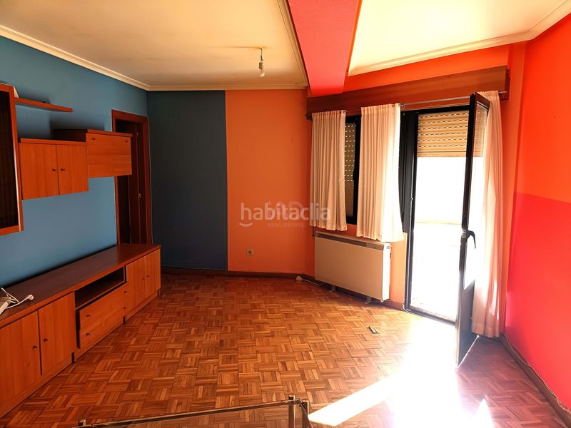Foto 73b3e700-71c0-4f74-9930-3f9711a09aaf. Edifici a Sahagún