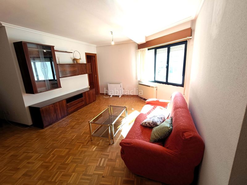 Foto ccf10807-8561-4624-8424-9f15132e639d. Edifici a Sahagún