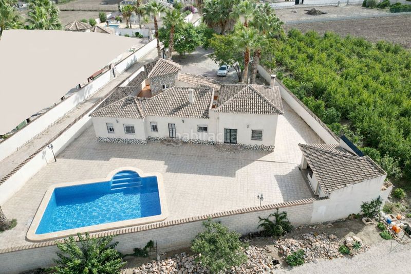 Foto 0da9f6c9-0462-46d7-b20d-11abbeebf417. Casa amb calefacció piscina a Catral