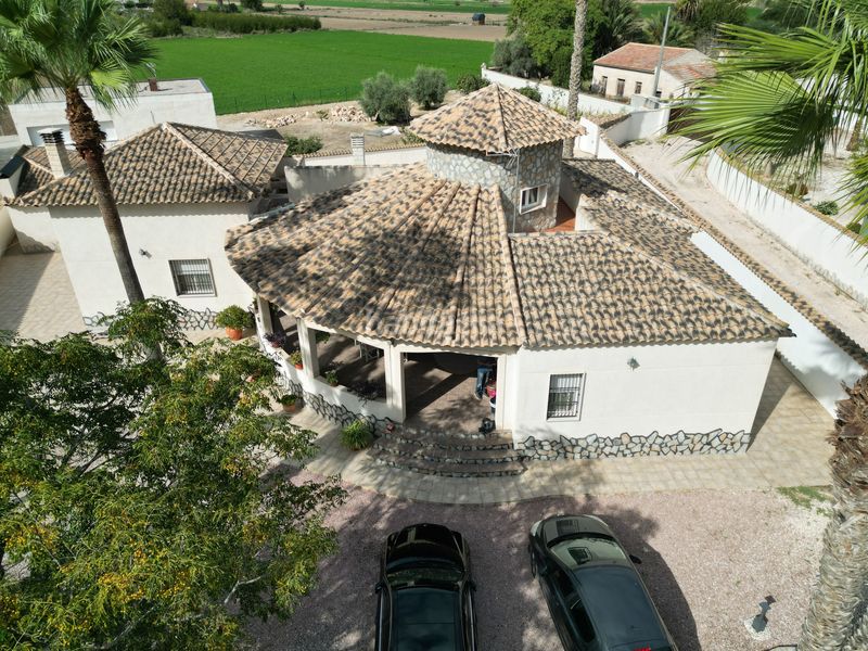 Foto 5b00db9a-7380-43f8-a5f6-bdbbe8ca42b5. Casa amb calefacció piscina a Catral