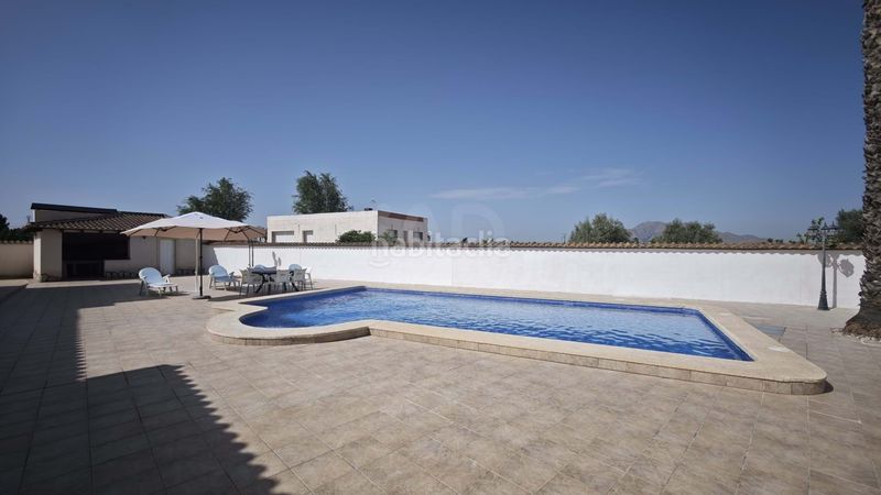 Foto 637ede9e-7e72-4814-a4e9-d1f3ce2e9c05. Casa amb calefacció piscina a Catral