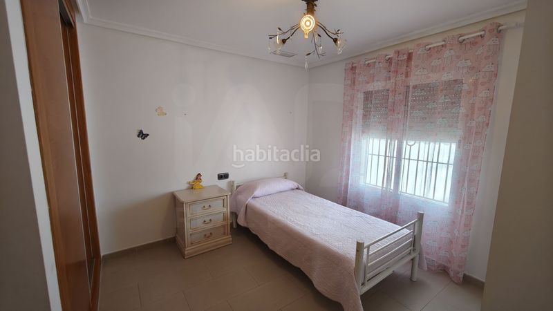 Foto ef315af6-84be-4468-9216-c8a9c917f165. Casa amb calefacció piscina a Catral