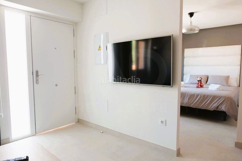 Foto 212ed305-dea2-4ce2-b251-c491aead4a67. Chalet en calle eolo 2 en Núcleo urbano Chiclana de la Frontera