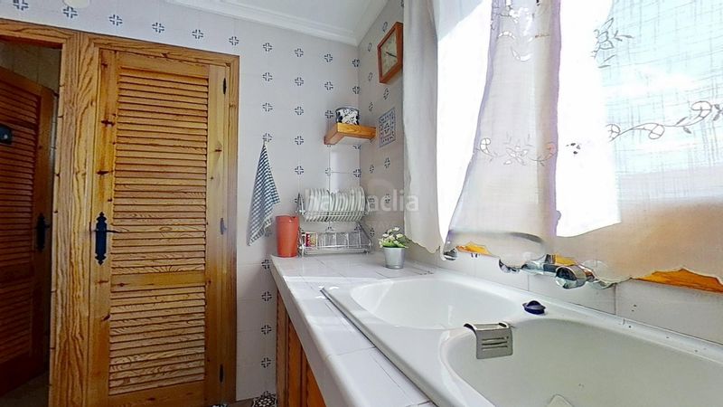 Foto 3525a8cc-8f34-4eb3-a526-9dd79a857a17. Masia amb aparcament a Eslida