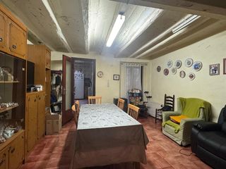 Masia a Montbrió del Camp