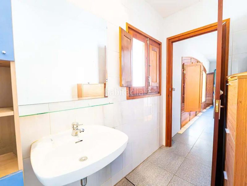 Foto bd0c1ee6-25f2-4ccf-bab8-71b70b2a8b26. Edifici a Arboç (L´)