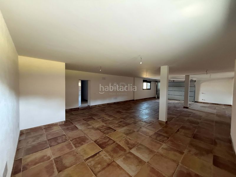 Foto 1e65232d-d1ff-4245-b305-6cb020c138d5. Casa amb calefacció aparcament piscina a Casa Amarilla Galapagar