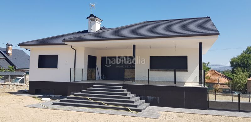 Foto 5ab37769-e6cd-4763-8719-341193243641. Casa amb calefacció aparcament piscina a Casa Amarilla Galapagar