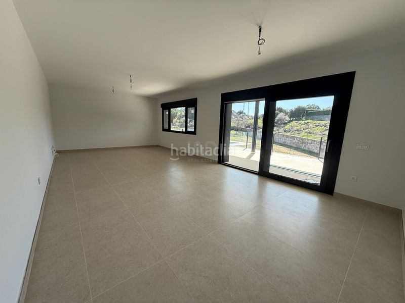 Foto 7a62b84b-89d1-4b04-a87b-56f490a5c5db. Casa amb calefacció aparcament piscina a Casa Amarilla Galapagar