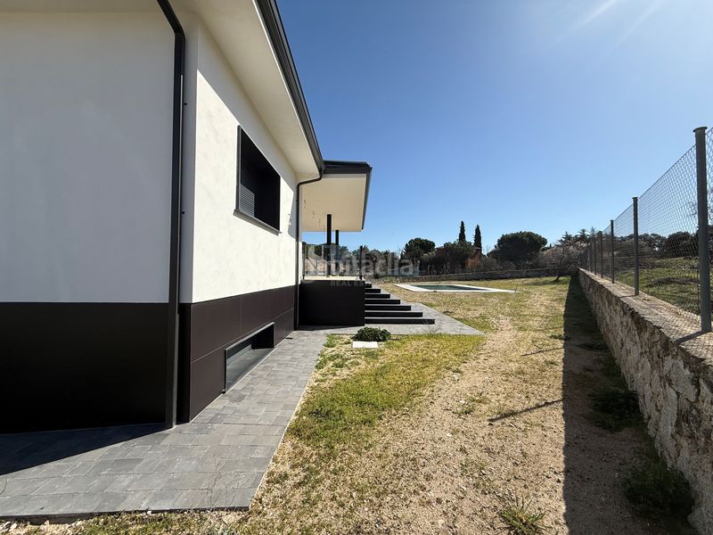 Foto fcf33438-6399-4c12-9551-34b7702c017a. Casa amb calefacció aparcament piscina a Casa Amarilla Galapagar