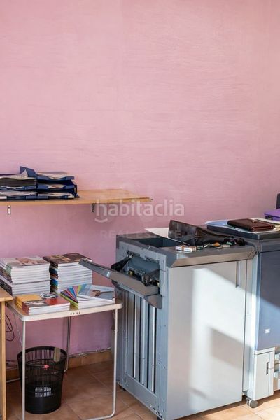 Foto a0fd3919-a171-46d7-90b8-d716ec6e647c. Edificio en Torreforta Tarragona