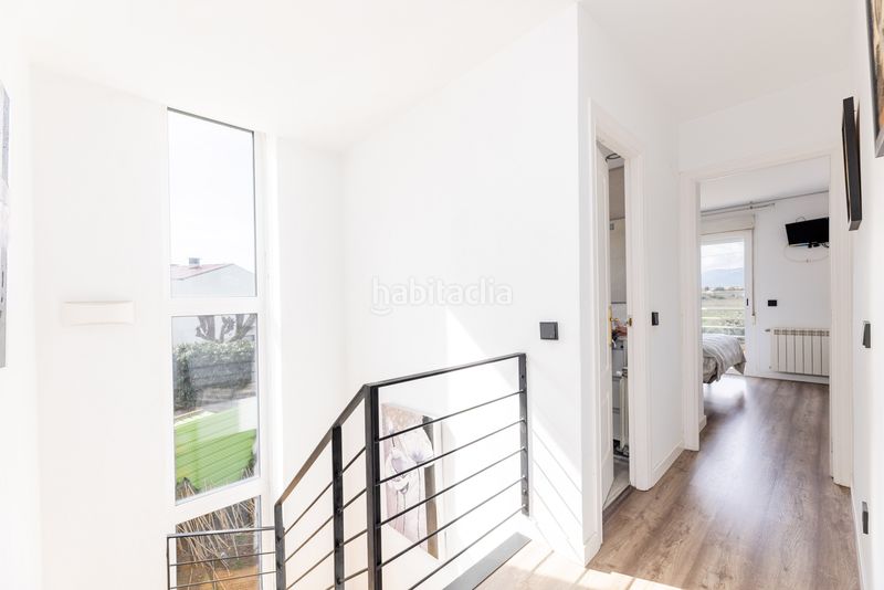 Foto bcfe5d90-07e9-4c86-a7f0-d2ad73d28546. Casa amb aparcament piscina a Alpedrete