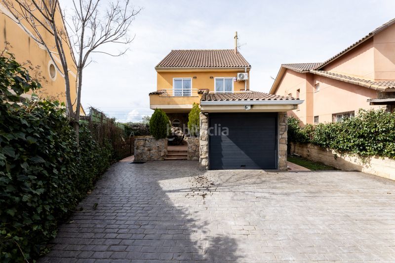 Foto c03ba9a7-f071-48fb-b74b-eeb055e9ce8f. Casa amb aparcament piscina a Alpedrete