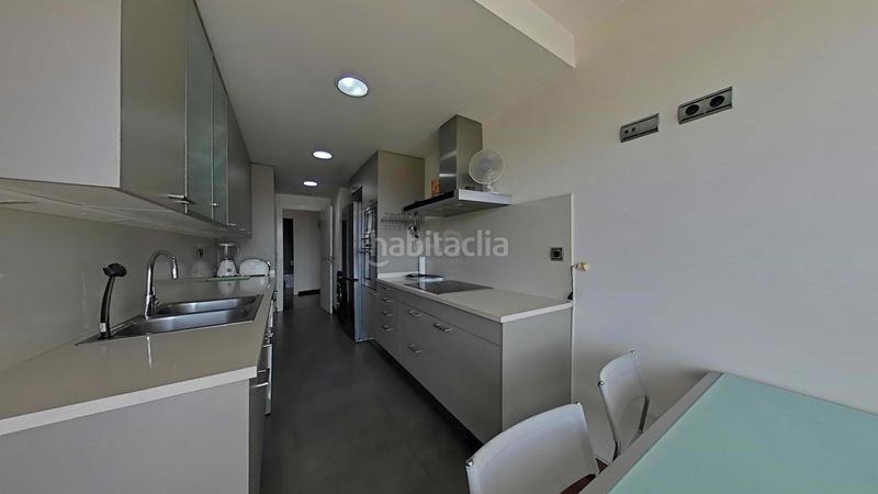 Foto 289abd33-a5b0-44a6-bfcc-0c5e175abdf1. Pis amb calefacció a Provençals del Poblenou Barcelona