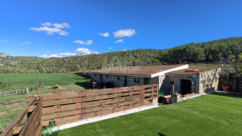 Foto ed19e8b7-480e-4a54-9f1b-c87c739e6428. Casa amb aparcament piscina a Canyelles