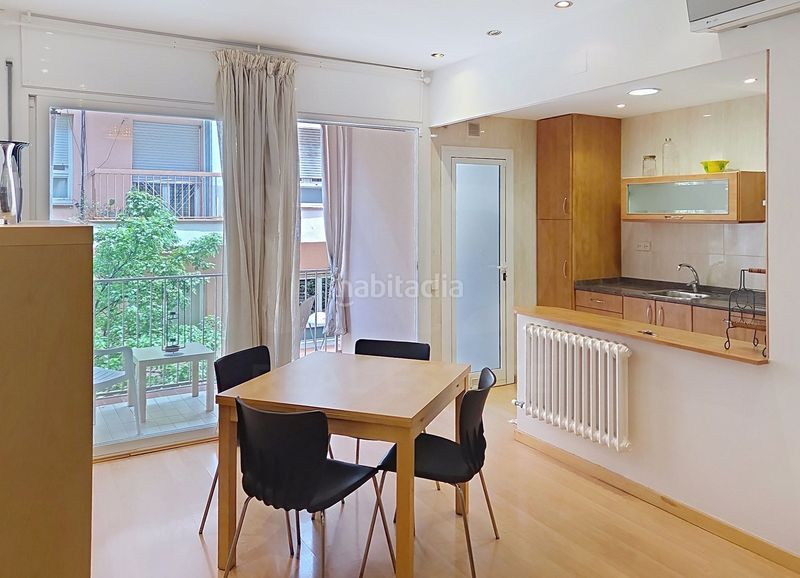 Foto 27a84575-d457-4b35-8d76-d1e7095a27f3. Etagenwohnung in carrer de sant salvador 131 in Vila de Gràcia Barcelona