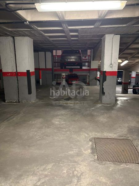 Foto e1db8c35-a6ef-4176-ba2a-dbce1334c03c. Aparcament cotxe a Algete centro Algete