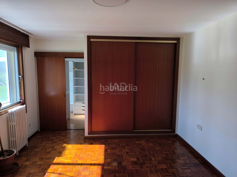 Foto 30b78752-07e7-4eb0-9491-9e920a5d9568. Casa amb calefacció a A Malata - Catabois - Ciudad Jardín Ferrol