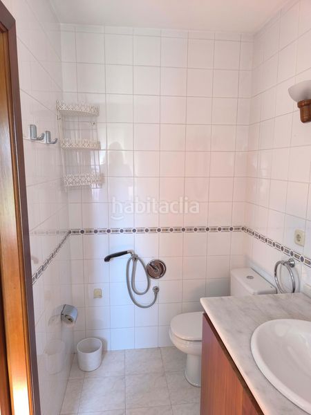 Foto cdcea39c-ee13-4ddc-8757-9cba818ee4e8. Casa amb calefacció a A Malata - Catabois - Ciudad Jardín Ferrol