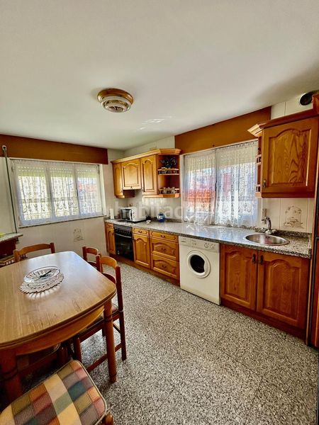 Foto 4a5c66ae-d2b7-4fb7-a7b9-7ef2d9f7d291. Casa amb calefacció aparcament a Bañeza (La)