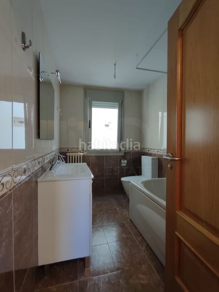 Foto 072490bc-dfef-44cd-9823-d8278289eee2. Pis a calle los sitios 5 a Astorga