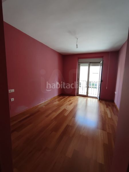 Foto f1d6cb51-85e4-4c88-8433-675ec66c498a. Pis a calle los sitios 5 a Astorga