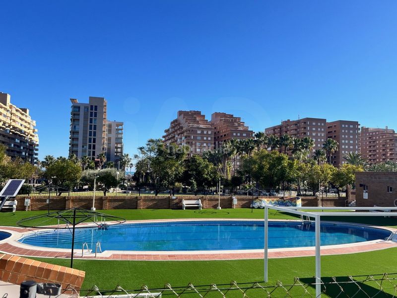 Foto 6a79ea70-2b1f-4ef2-bb4b-57e7fb618239. Àtic amb calefacció aparcament piscina a Playa Coral - Torremar Oropesa del Mar
