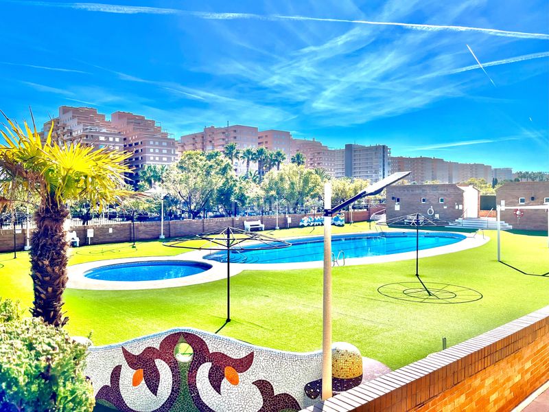 Foto ed00a3f3-9f2e-44a8-b6b3-5629bd1935cf. Àtic amb calefacció aparcament piscina a Playa Coral - Torremar Oropesa del Mar