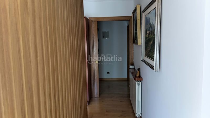 Foto e9db3d44-28d0-4905-915d-eb0e64c80bc8. Masia amb calefacció aparcament a Olot