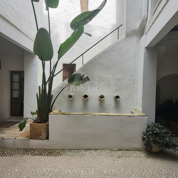 Foto f7adabdb-9ca3-42f1-8b9d-0e07451421f4. Edificio en Vejer Vejer de la Frontera