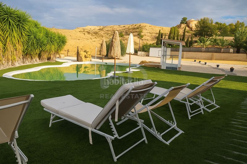 Foto a6a80fcb-68fa-4e92-92ea-dc7cc5670b16. Casa amb aparcament piscina a Cobatillas Murcia