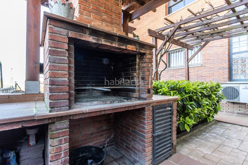 Foto 60e6a492-9f76-434c-8562-934694cc64fa. Casa amb calefacció aparcament piscina a Can Parellada Terrassa