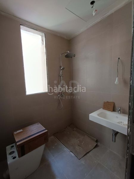 Foto 0c986f4f-d42b-49d3-84ba-bed1b18307c5. Pis a Begues