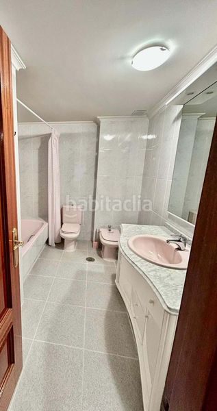 Foto be34b384-4bc9-44cc-a53d-106bdca8edae. Pis amb calefacció aparcament a Bañeza (La)