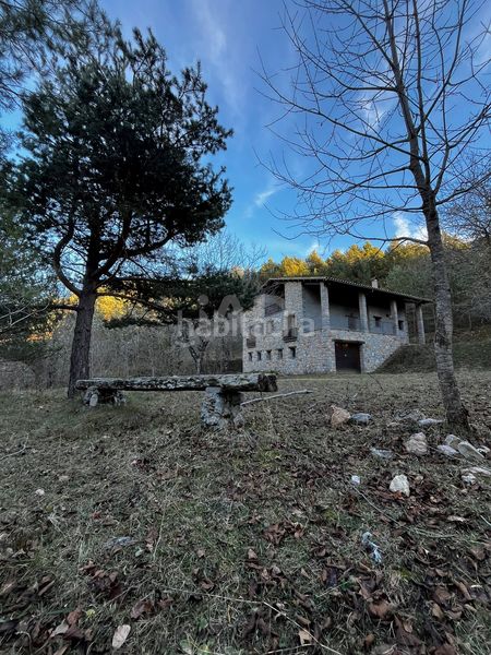 Foto 19bddf3f-566f-4ac4-9156-831a6fd72d27. Casa amb calefacció aparcament a Saldes