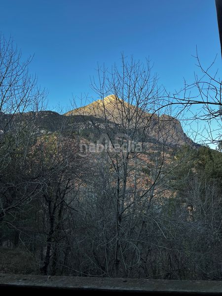 Foto 57f785f1-ee09-4c6e-bb0a-b22840ca5fe2. Casa amb calefacció aparcament a Saldes