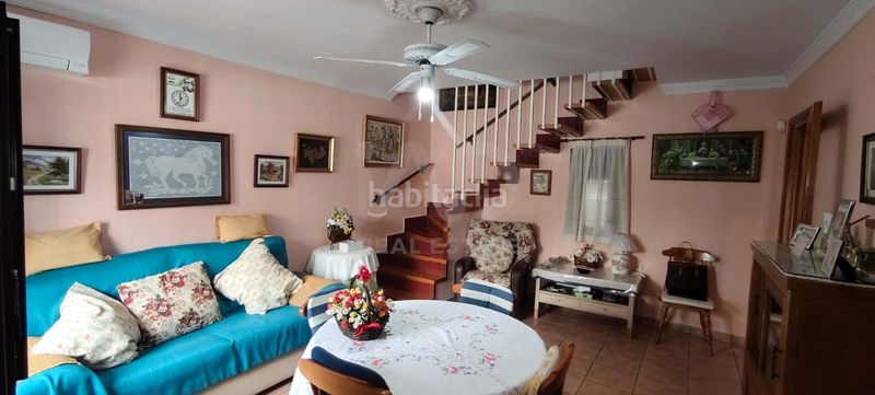 Foto e36ca250-7db7-4d02-9875-938606cce26e. Casa aparellada amb calefacció a Écija