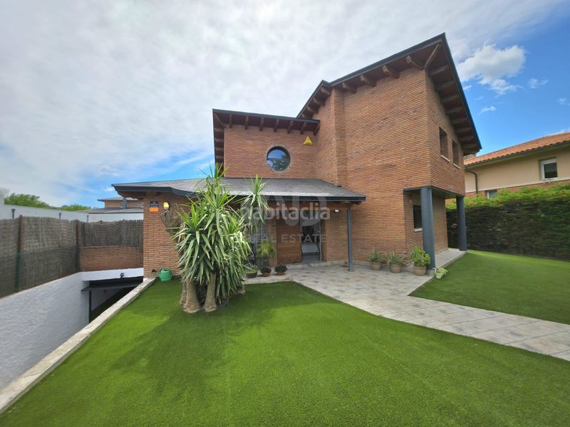Foto 49e2fd0e-4fc6-41ca-be06-856873e39b72. Casa amb calefacció piscina a Begues