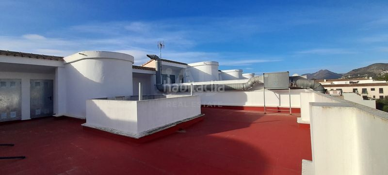 Foto 3dfe9364-8a46-49aa-b75d-298a00126819. Àtic amb calefacció aparcament a Xaló