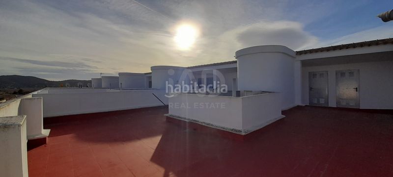 Foto e0a8b99e-0138-405e-a8dc-ee7111cb83a4. Àtic amb calefacció aparcament a Xaló