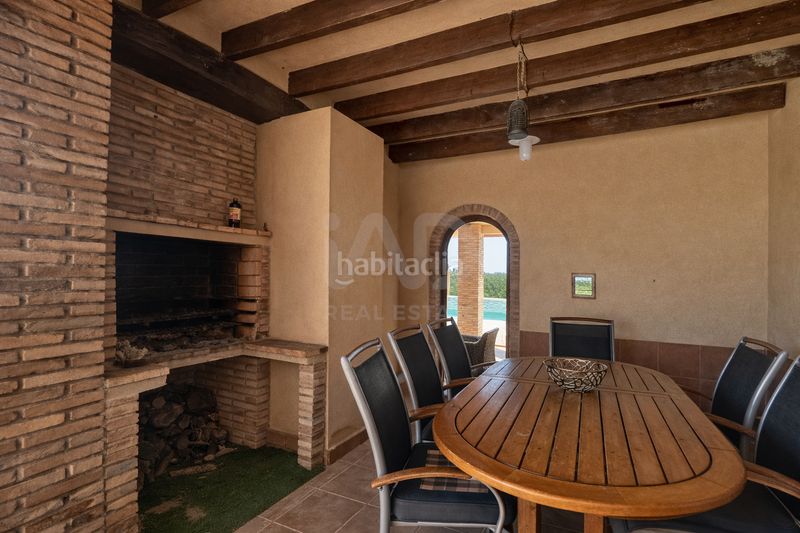 Foto be35fe57-6cf0-47a7-8c4a-202643c465cb. Casa amb calefacció aparcament piscina a Las Bayas Elche / Elx