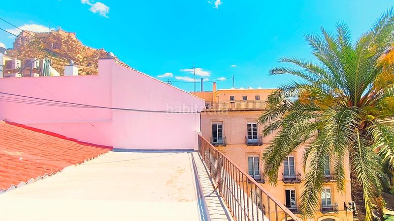 Foto f0707d99-4a20-45ad-ac24-e7ebada4ec14. Dachwohnung in plaza de la santísima faz 3 in Casco Antiguo - Sta. Cruz - Ayuntamiento Alicante