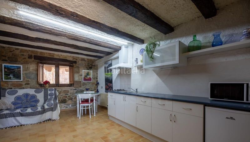 Foto ce3cf5b6-6473-42cc-81c7-8fddcdfe0475. Casa amb aparcament piscina a Cellera de Ter (La)