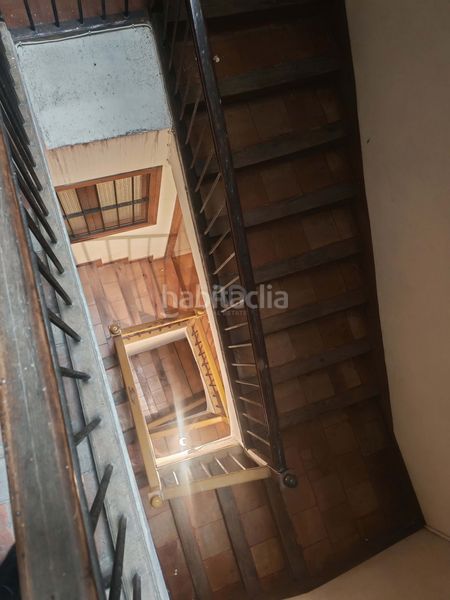 Foto ef6f32ac-cb14-4280-a005-da7f69db6e2b. Edificio in Graus