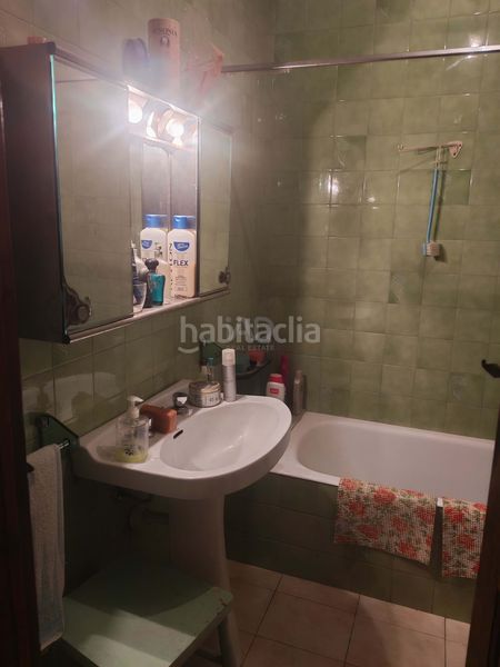 Foto 1da192b2-cd38-4110-88ef-cb5201ff80d4. Edifici a Graus