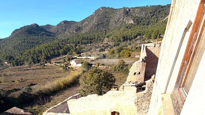 Foto df7baea8-b345-4008-9f3b-a9f6168489a0. Casa a Montmell (El)
