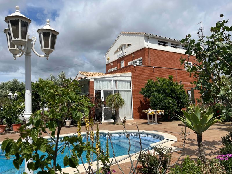 Foto 825c8ec6-0590-4dad-9355-fe899daf50e3. Casa amb calefacció aparcament piscina a Els Masos - Els Garrofers Coma-ruga